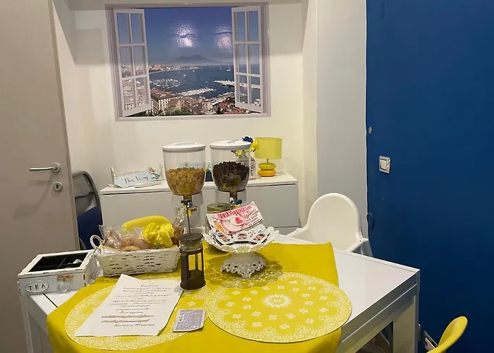 Giulieda In Wonderland * Napoli